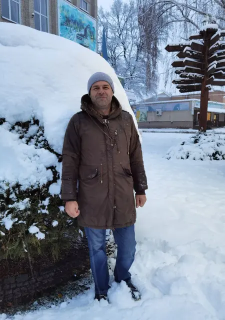 Я Анатолий, 47, из Винницы, ищу знакомство для приятного времяпровождения