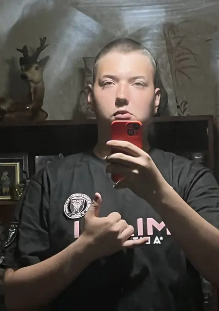 Стас з Луганська, шукаю на сайті знайомства на одну ніч