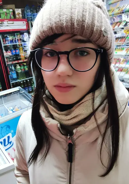 Я Ника, 19 років з Житомир, шукаю знайомство для вірт