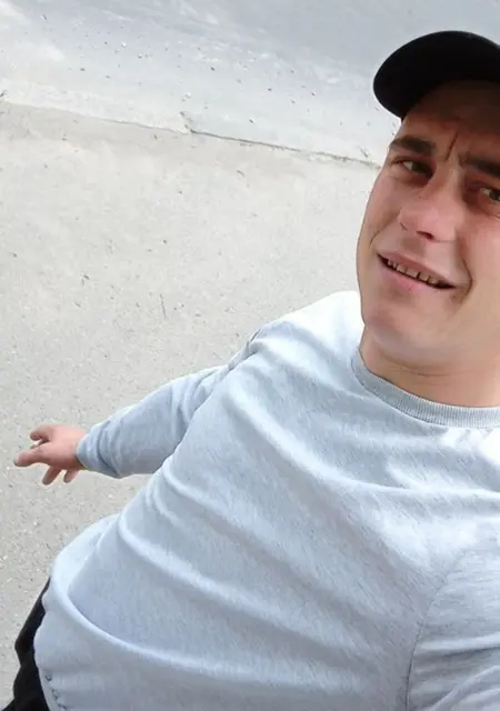 Юрій з Одеси, шукаю на сайті знайомства на одну ніч