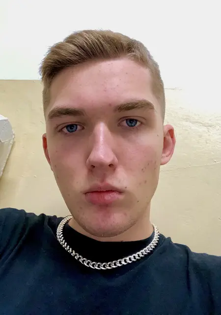 Я Олег, 23, знакомлюсь без обязательств в Кременчуге