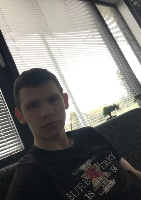 Martin Verner из Усти-над-лабивших, мне 24, познакомлюсь для совместных путешествий