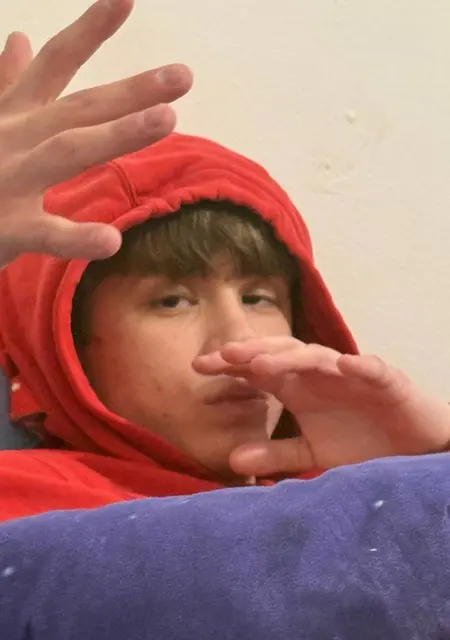 Андрій из Праги, ищу на сайте общение