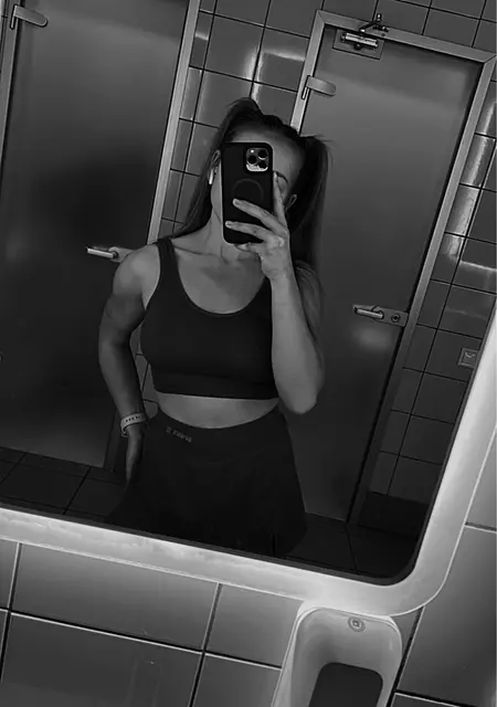 Юлия з Одеси, мені 27 років, познайомлюсь для приємного проведення часу