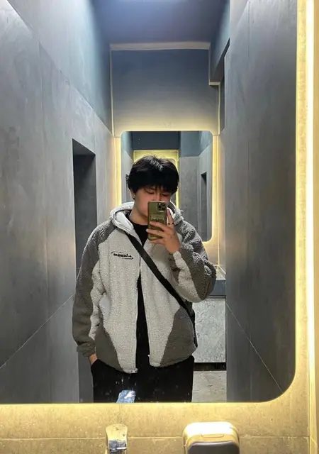 Ула из Алматы, ищу на сайте вирта