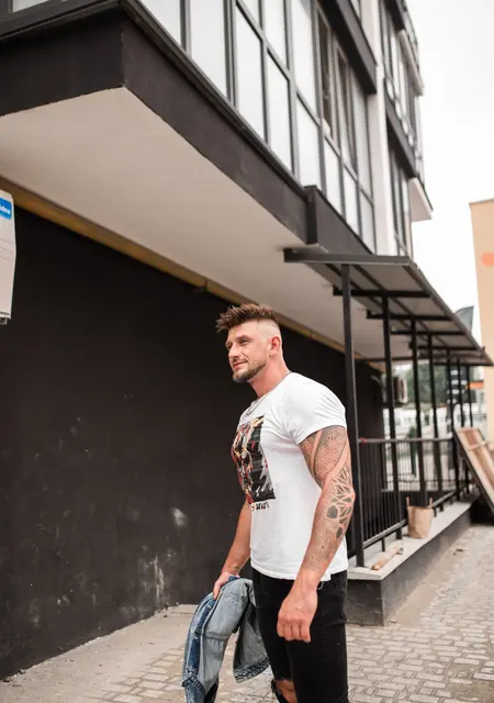 Я Макс, 25, знакомлюсь на одну ночь в Виннице