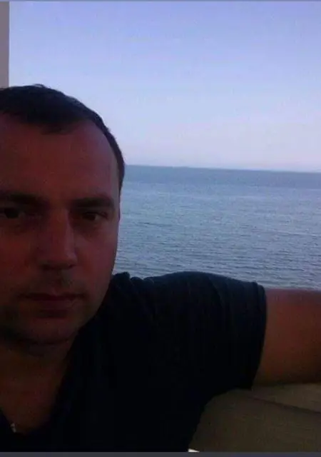 Я Саша, 40, из Львова, ищу знакомства без обязательств