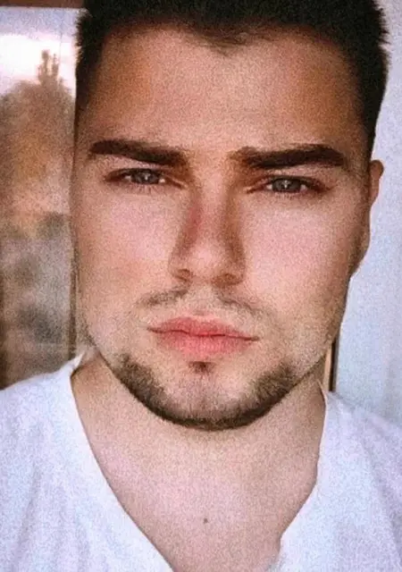 Я Дима, 26 років з Ізмаїл, шукаю знайомства на одну ніч