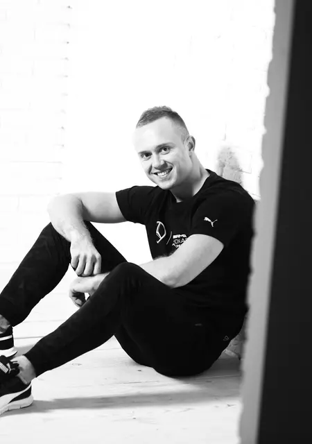 Андрей из Ужгорода, ищу на сайте знакомства на одну ночь