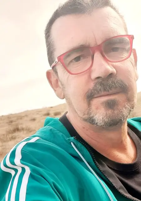 Tebi из Понтеведра, ищу на сайте знакомства на одну ночь