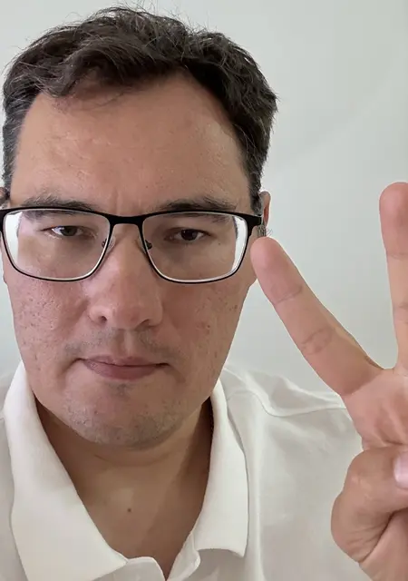 Я Alex, 41, из Абу-даби, ищу знакомства без обязательств