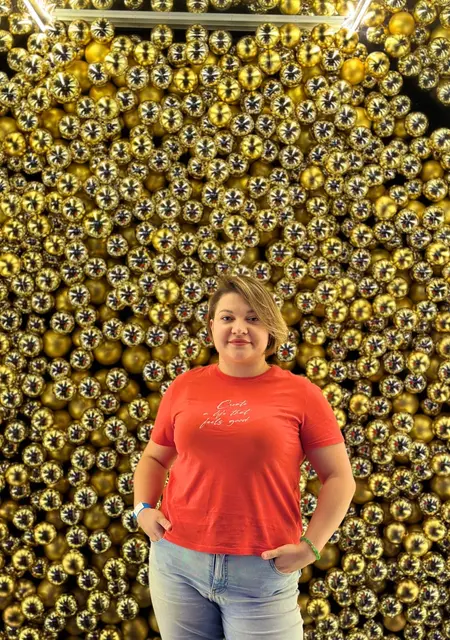 Anastasia з Дніпро, шукаю на сайті спілкування