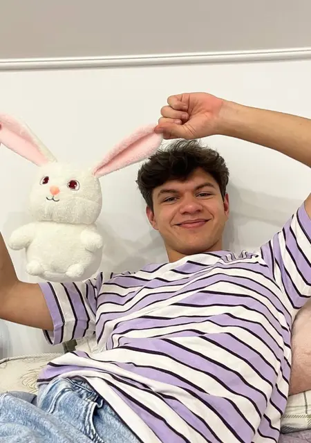 Я Demba, 20, из Львова, ищу знакомства на одну ночь