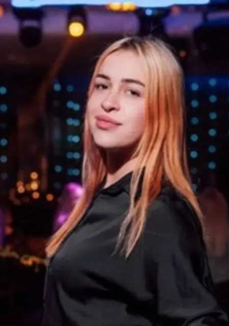 Я Лолита, 24 років, знайомлюсь на одну ніч у Макіївці