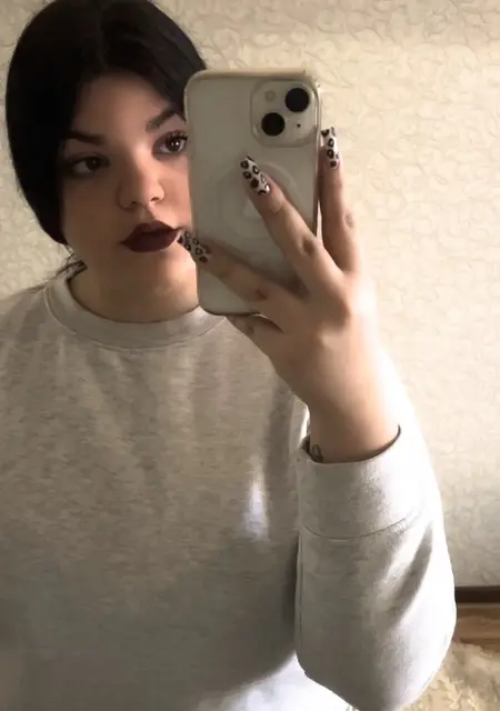 Даша из Сум, ищу на сайте знакомства на одну ночь