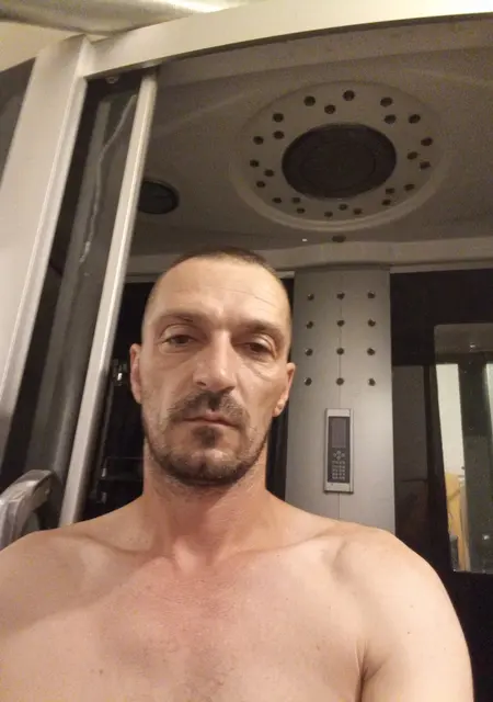 Юрій з Києва, шукаю на сайті знайомства на одну ніч