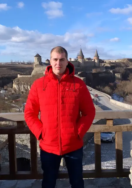 Я Олег, 28 років, знайомлюсь для приємного проведення часу у Хмельницькому