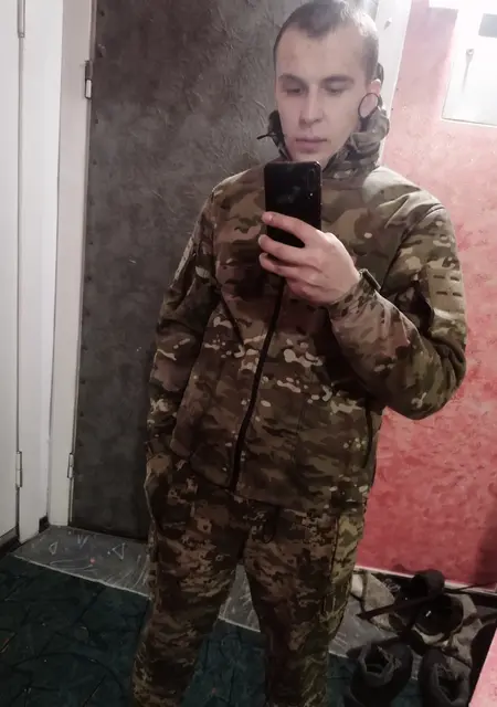 Ярослав з Запоріжжя, мені 27 років, познайомлюсь для спільних подорожей