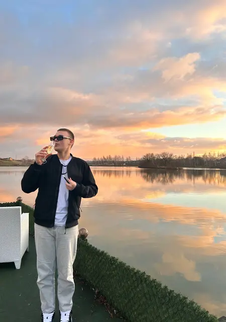 Алеш з Кам'янського, шукаю на сайті знайомства на одну ніч