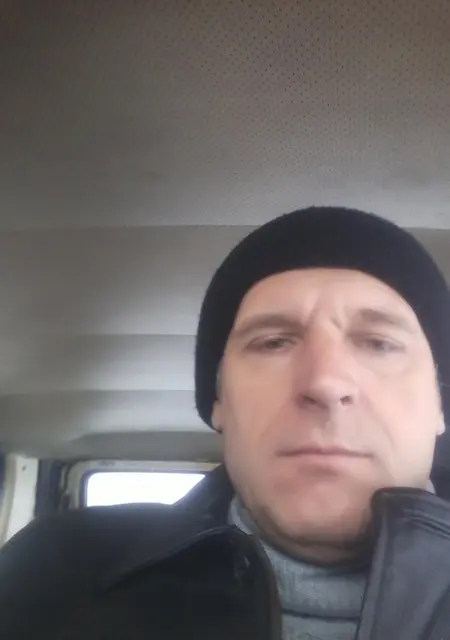 Я Валера, 47, из Ковеля, ищу знакомства на одну ночь