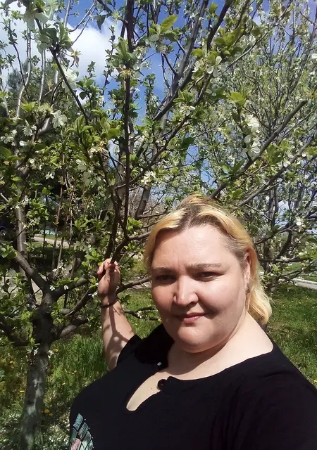 Оля из Одессы, мне 42, познакомлюсь для постоянных отношений