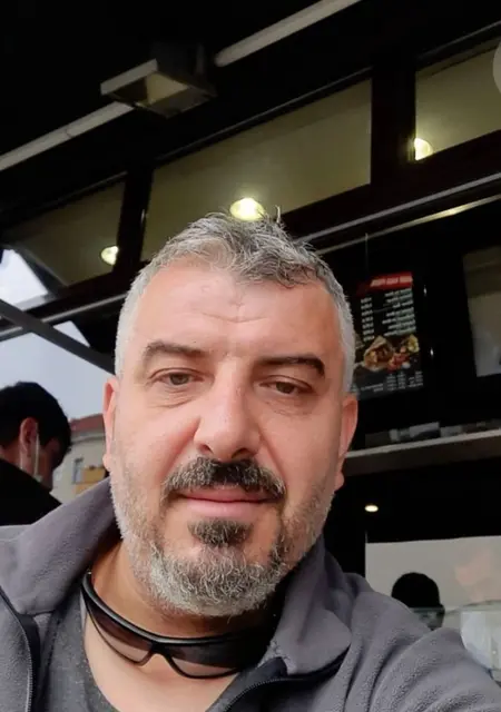 Я Ozcan, 44, из Берлина, ищу знакомство