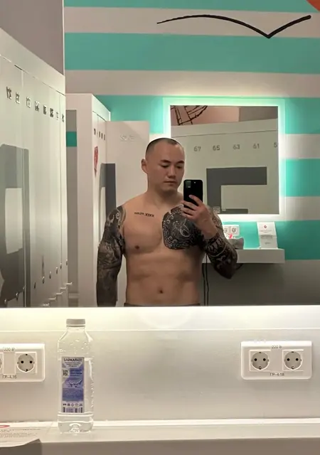 Я Юрий, 34, знакомлюсь без обязательств в Тунг Сонг