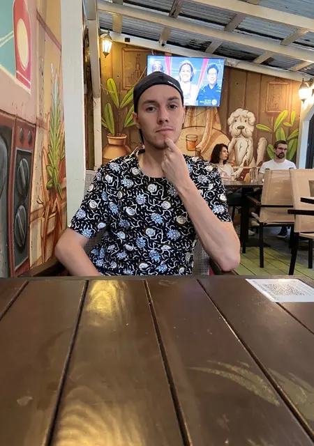 Сергій из Ивано-Франковска, ищу на сайте знакомства на одну ночь