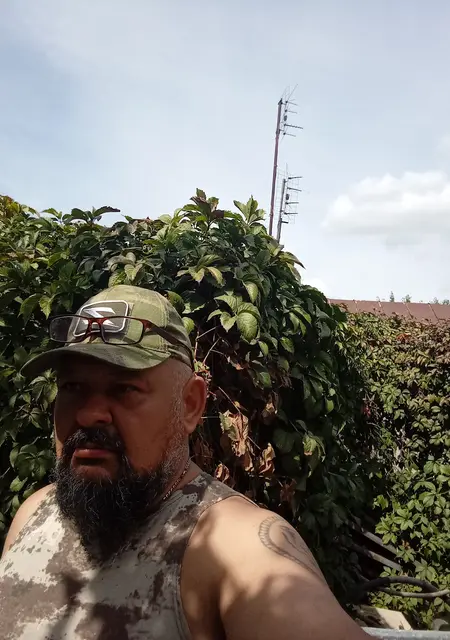 Василий з Макіївки, шукаю на сайті знайомства на одну ніч