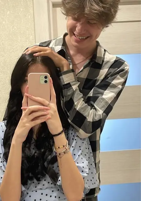 Я Арина, 21 років з Харків, шукаю знайомство для спілкування