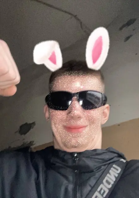 Я Сашка, 19, из Днепра, ищу знакомство для общения