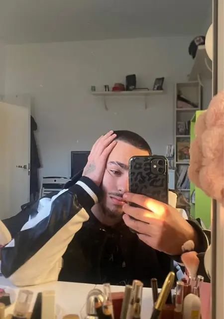 Я Daniel, 21, из Севильи, ищу знакомство для вирта