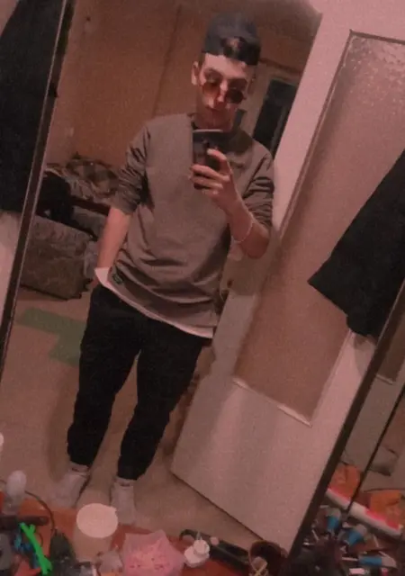 Я Даниил, 20 років, знайомлюсь без зобов'язань у Кам'янському