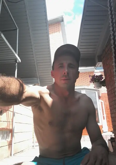 Веня из Винницы, мне 42, познакомлюсь для постоянных отношений