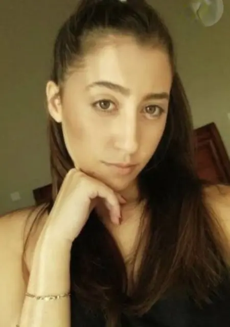 Я April, 19, знакомлюсь для постоянных отношений в Афинах