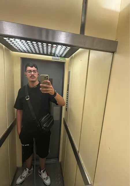 Soy Antonio, 24 años, conociéndome para hacer nuevos amigos en Leganés