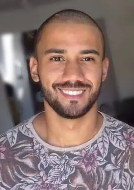 Ykaro из Лиссабона, мне 25, познакомлюсь