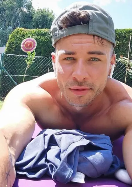 Martin Pfeiffer из Труа, мне 44, познакомлюсь для общения