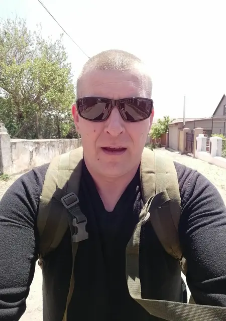 Я Сергей, 44, из Межовой, ищу знакомство для приятного времяпровождения