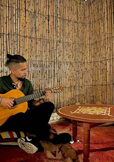 Luciano Nicolas de Málaga, tengo 33 años, listo para conocer para pasatiempo agradable