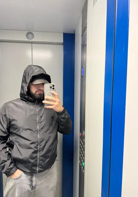 Амин из Таллина, ищу на сайте общение