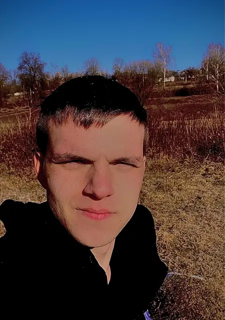 Я Василь, 21 років з Полтавы, шукаю знайомства без зобов'язань