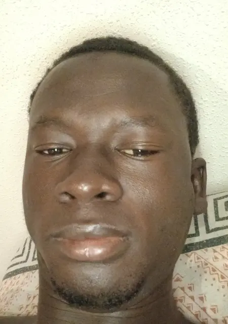 Enou из Бергара, мне 18, познакомлюсь на одну ночь