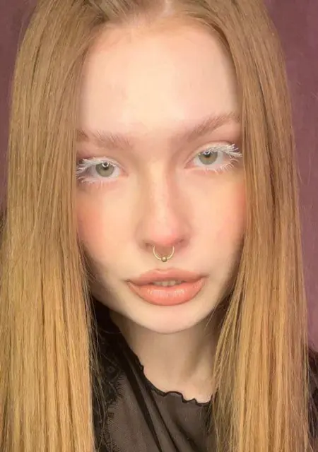 Ариша з Бердянська, шукаю на сайті спілкування