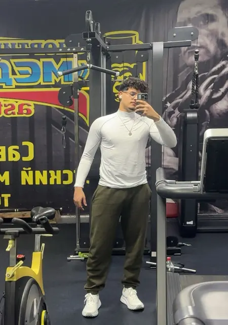 Rayen из Саннефьорд, ищу на сайте дружбу