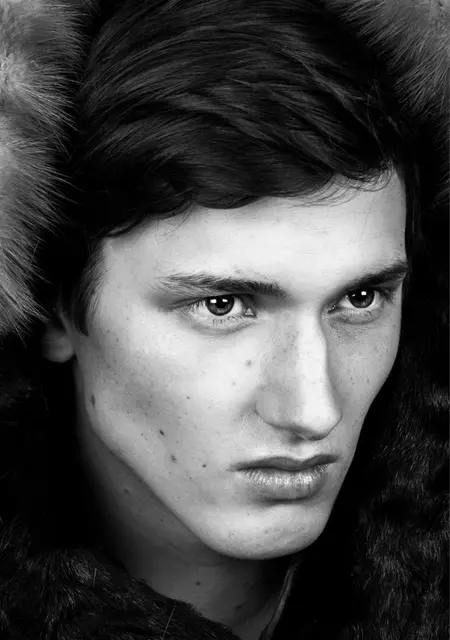 Я Саша, 39, из Луганска, ищу знакомство для приятного времяпровождения