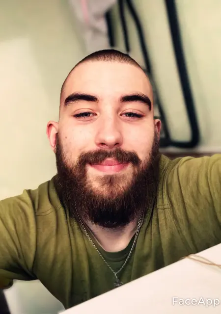 Роман из Запорожья, мне 25, познакомлюсь для приятного времяпровождения