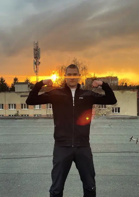 Я Egorka, 20 років, знайомлюсь на одну ніч у Виноградів