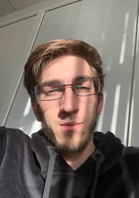 Айдар з Макіївки, шукаю на сайті знайомства без зобов'язань