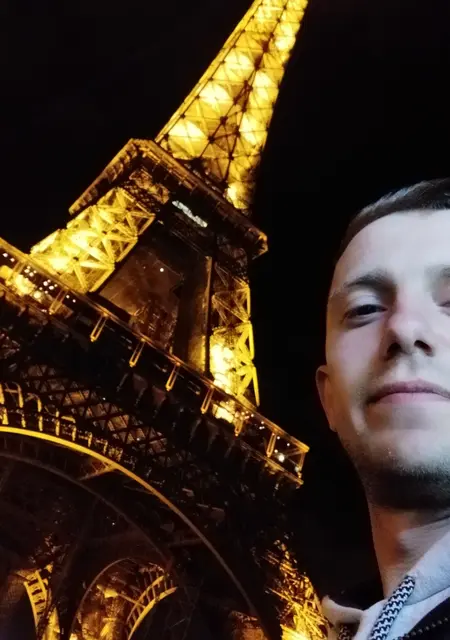 Я Славік, 28 років, знайомлюсь без зобов'язань у Івано-Франківську